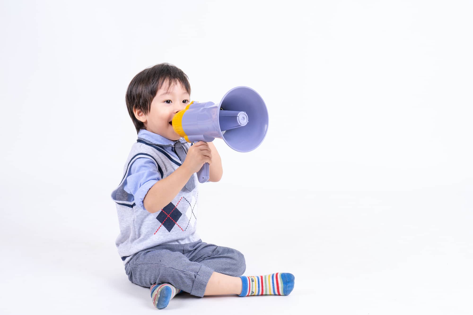 Articulation disorders focus on errors such as substitutions and distortions during the actual motoric production of individual speech sounds.In addition, rule based errors or phonological processes can also be impacting the production of whole groups of sounds.